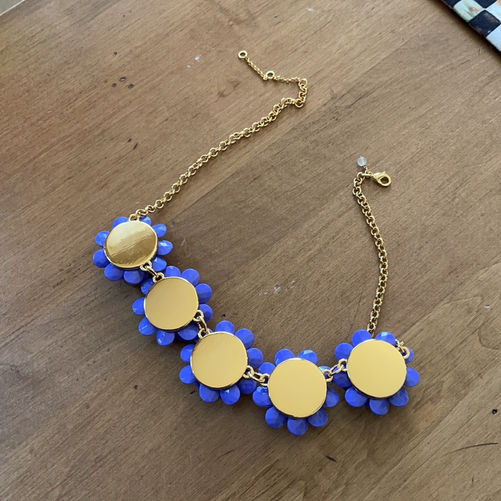FLOWER necklace - Picture 5 of 6